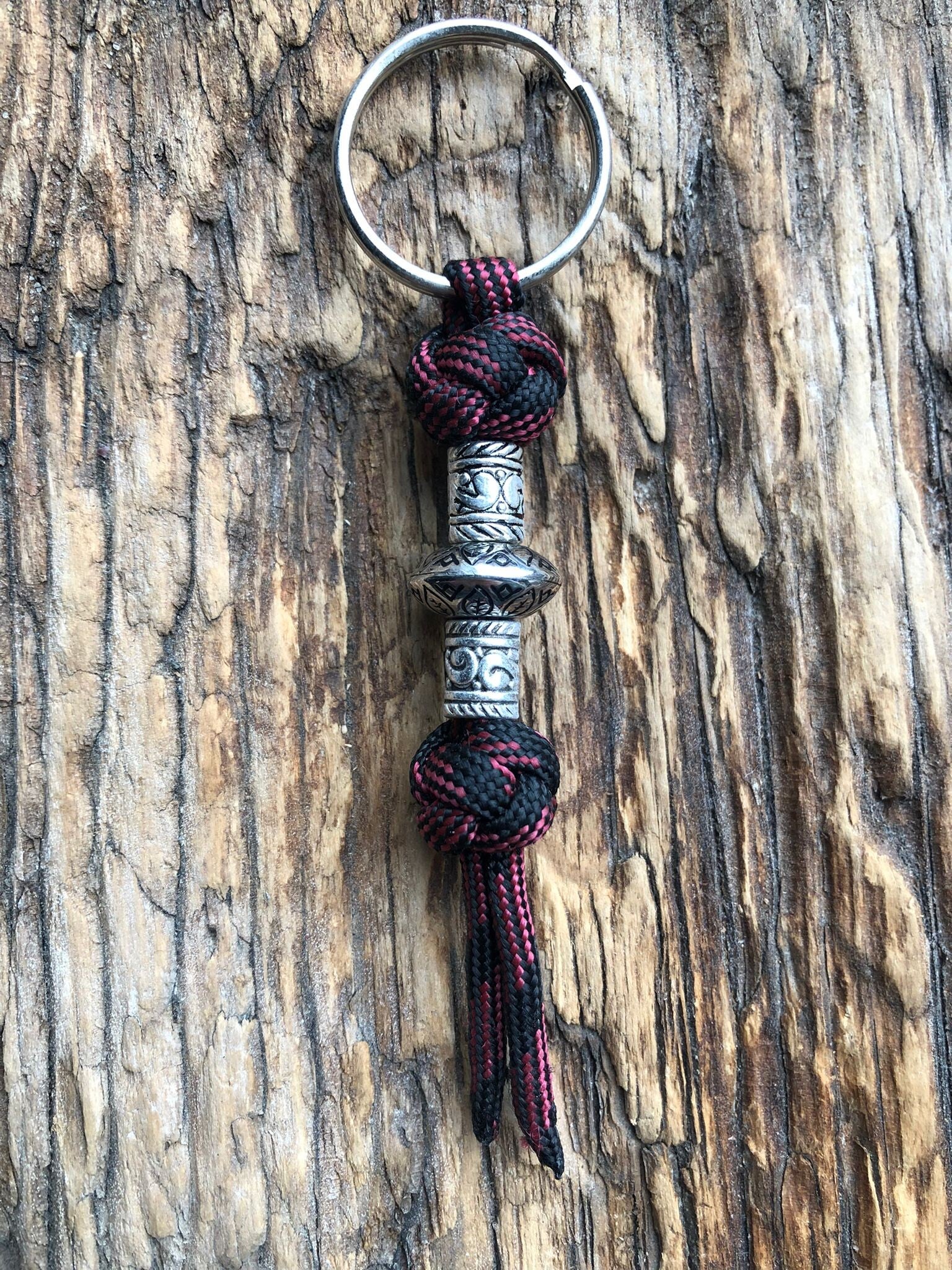 Paracord Sleutelhanger Rood-zwart