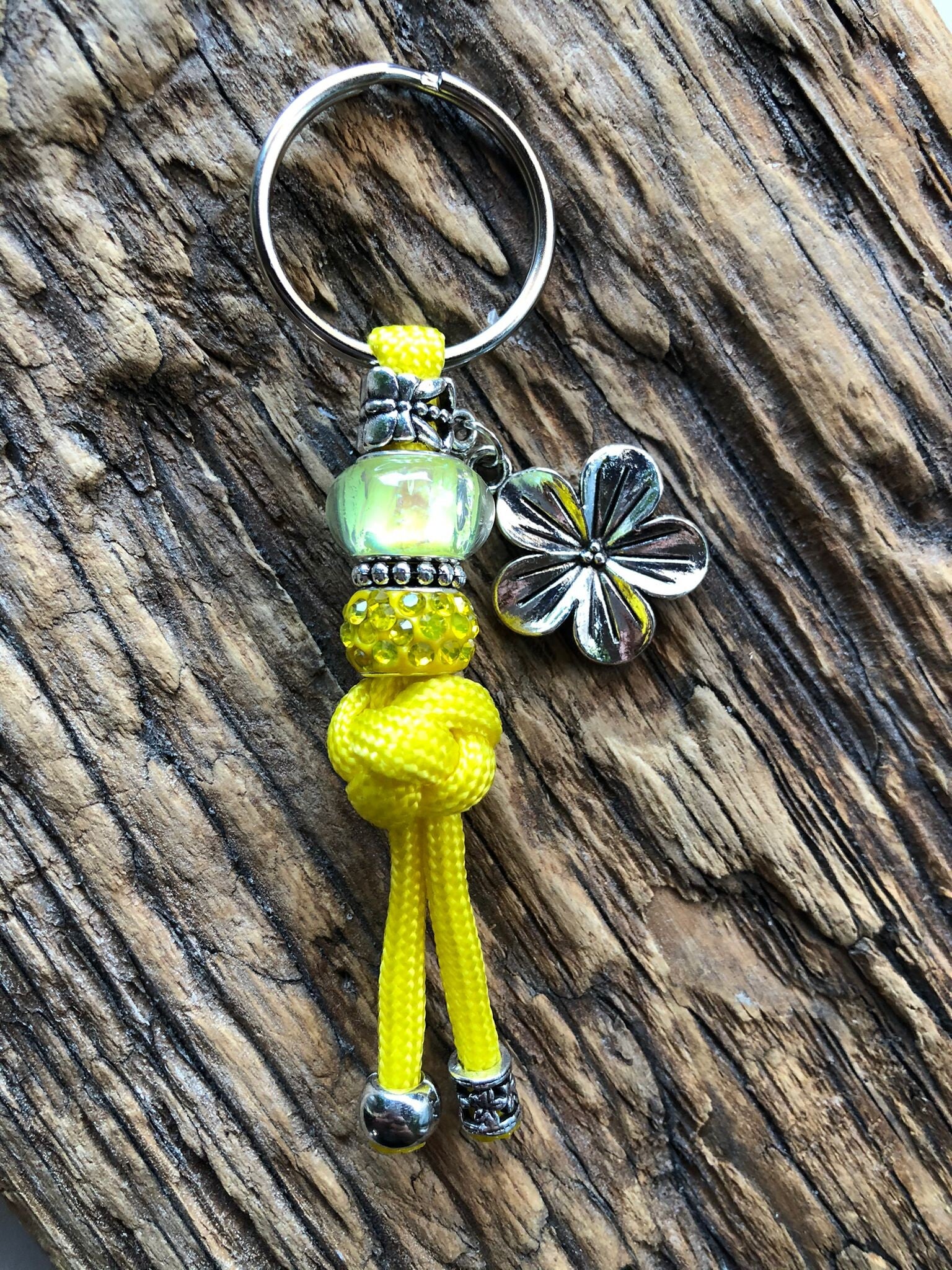 Paracord Sleutelhanger Bloem Geel