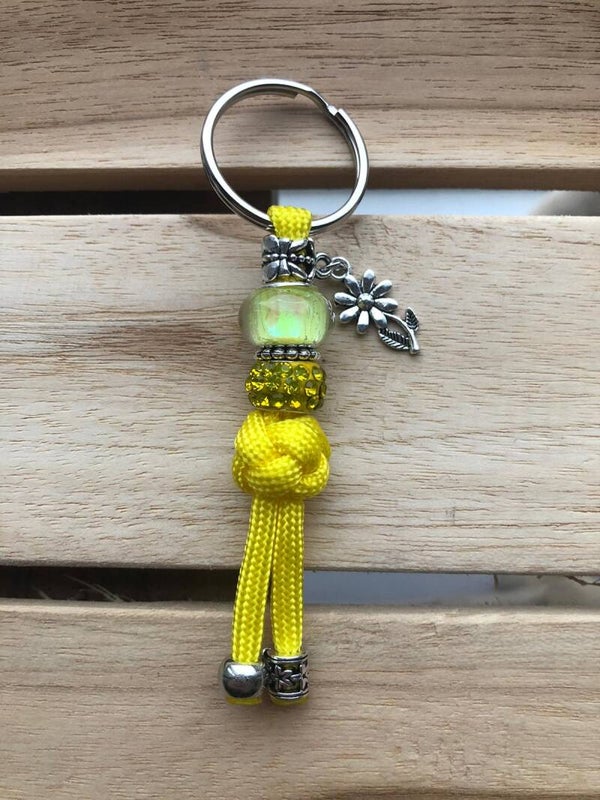 Paracord Sleutelhanger Bloemetje Geel