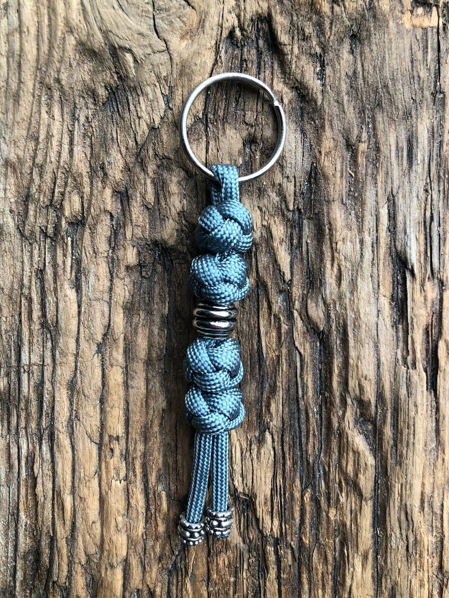 Paracord Sleutelhanger Grijs