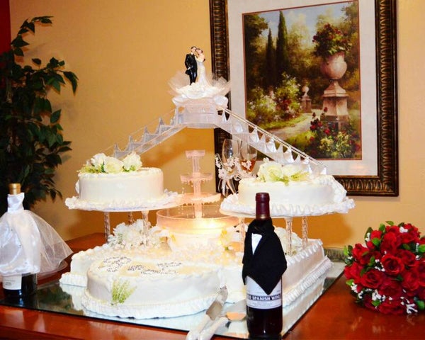 WEDDING CAKE