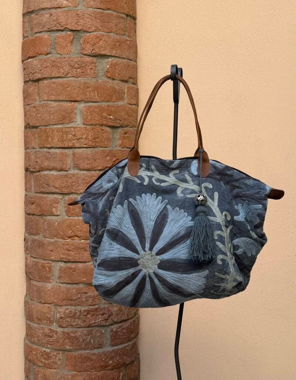 BORSA CHANDANA 1