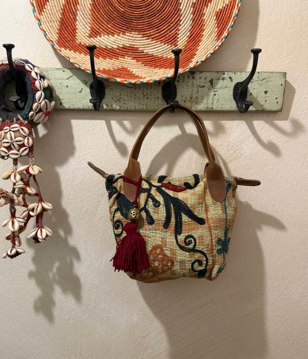 BORSA CHARU 3
