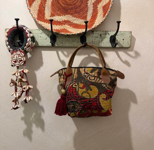 BORSA CHARU 4
