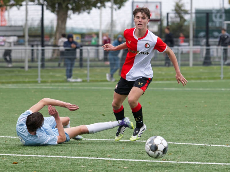 den-hoorn-jo19-1-sc-feyenoord-jo19-2-zat-04-10-25_127-standard.jpg
