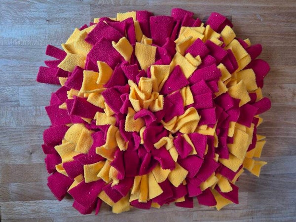 Schnüffeldecke rot/gelb