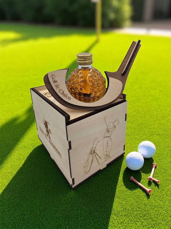 Coffret Mignonnette Whisky balle de Golf sur Club en Bois 5 cl.