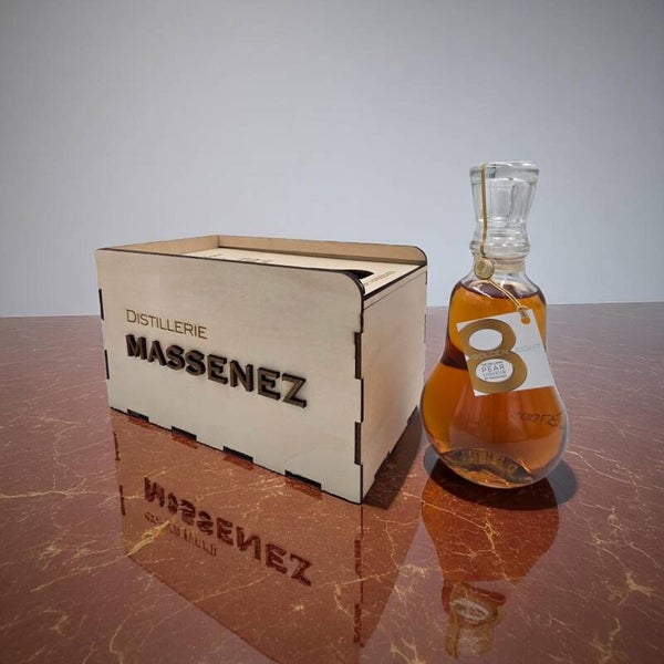 Coffret Mignonnette  liqueur de Poire Golden Eight 20 Cl.