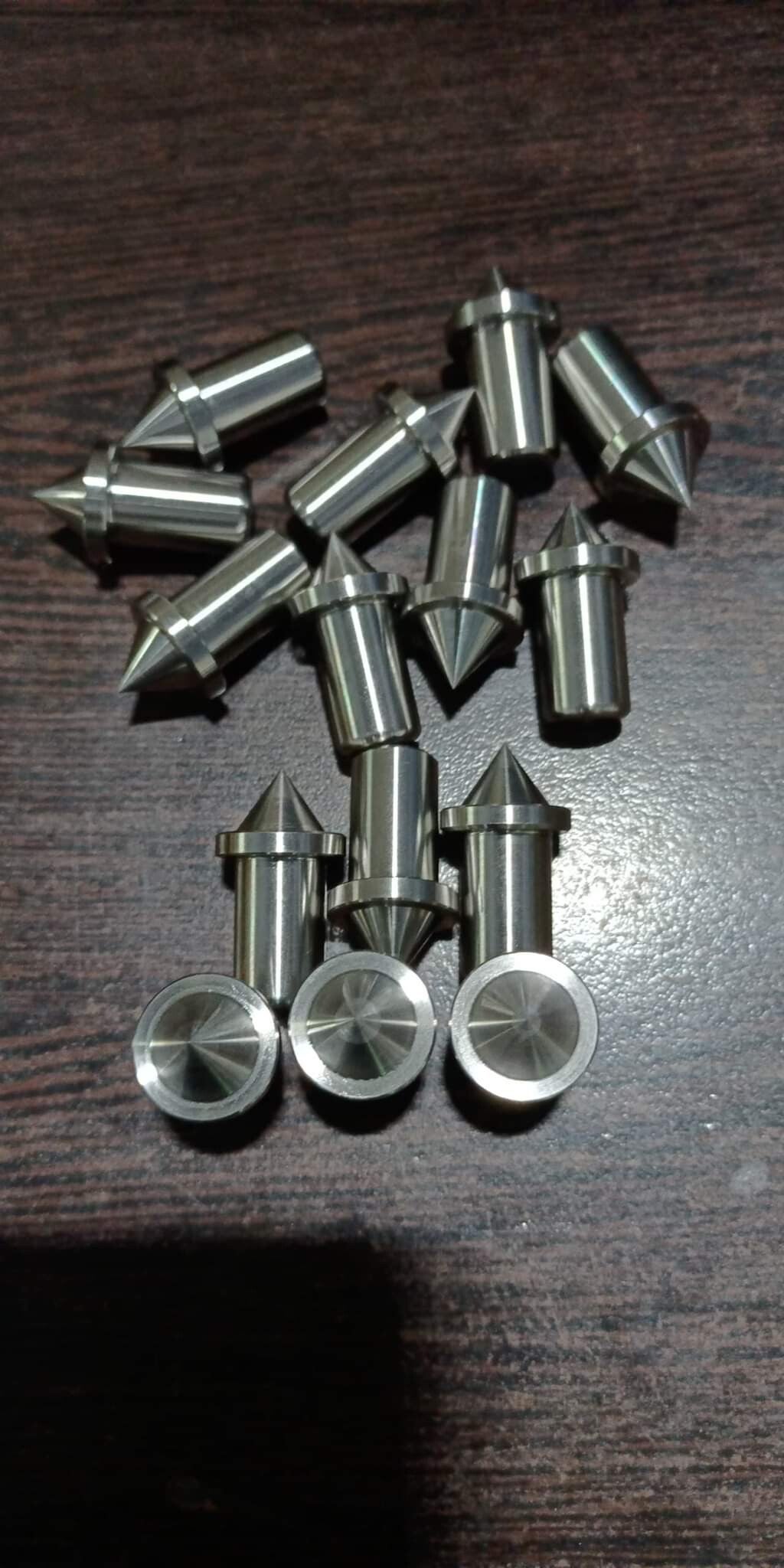 Stainless steel pointed valve