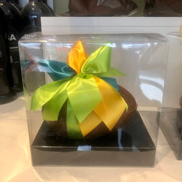 Paasei 15 cm gevuld praline geschenkdoos