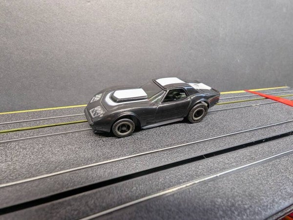 Lifelike 72 Black Vette Used