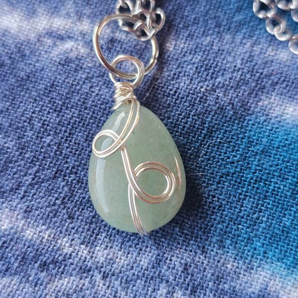 Green Aventurine Teardrop Pendant on (GOLD or SILVER) chain