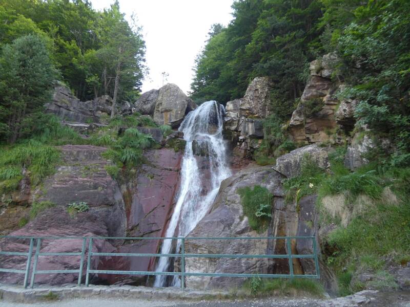 Cascadas de La Larri