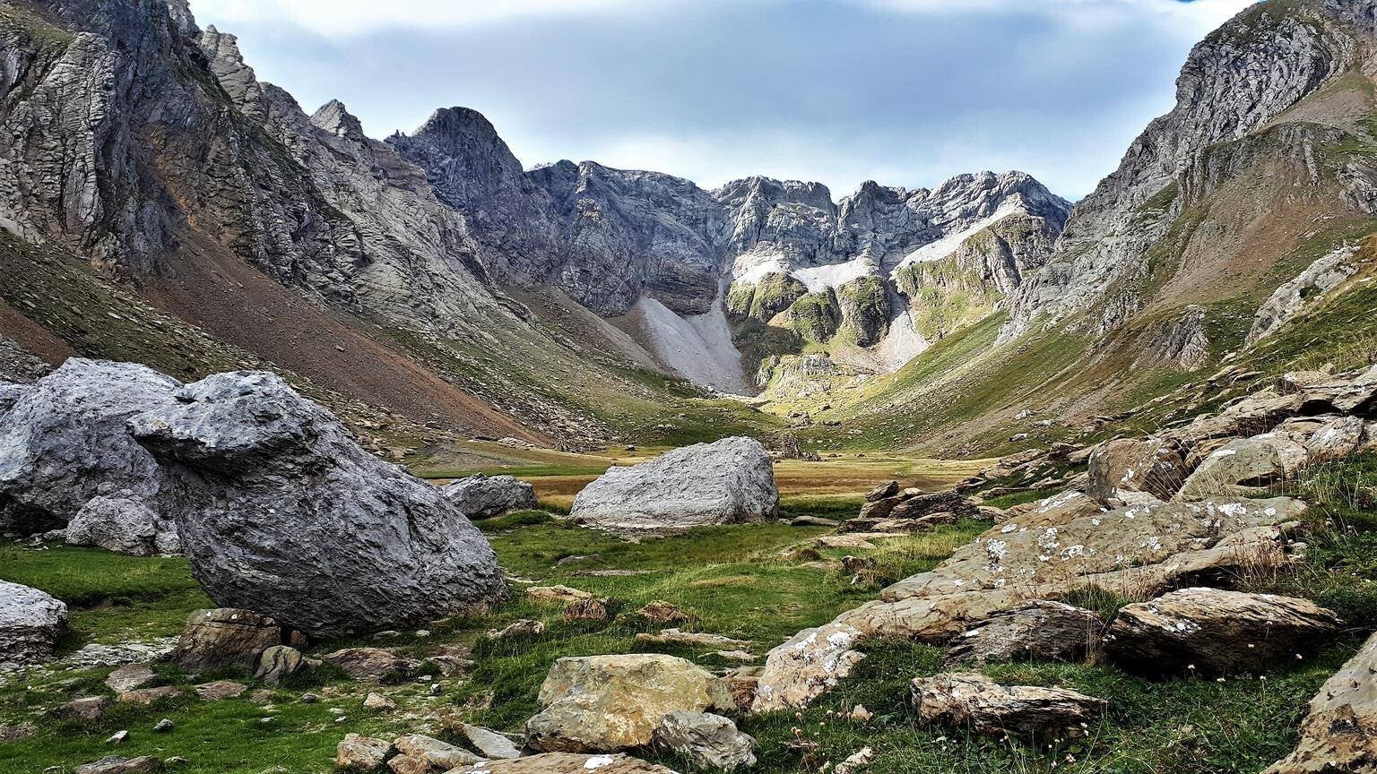 Valle de los Sarrios - parque natural de los valles occidentales