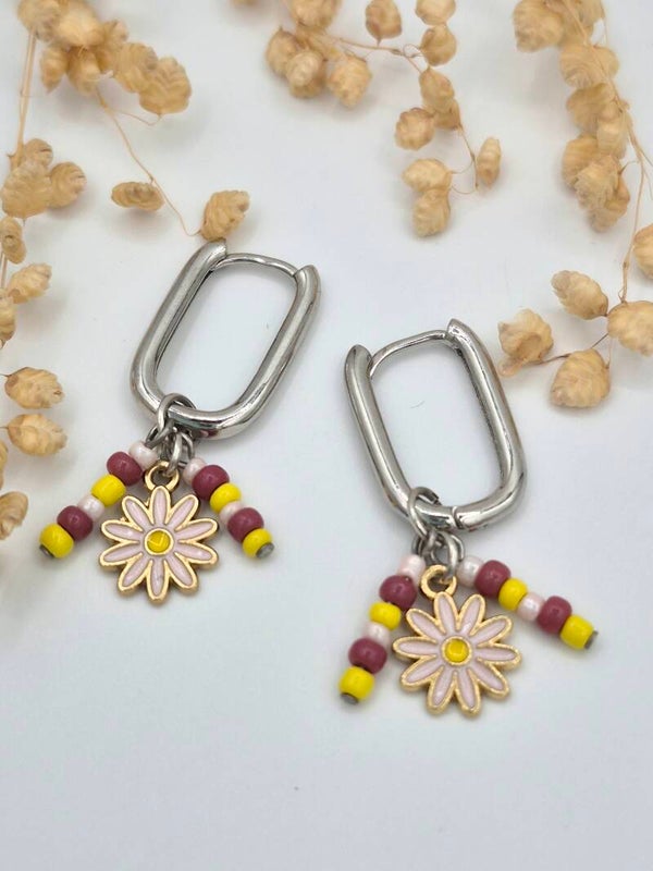 Oorringetjes met bedels | Daisy