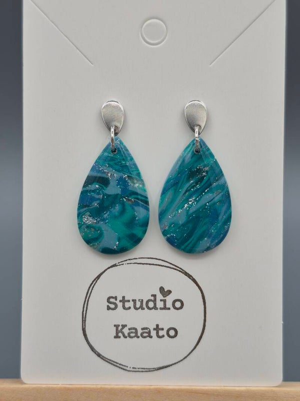 Benthe | Blauwtinten met bladzilver