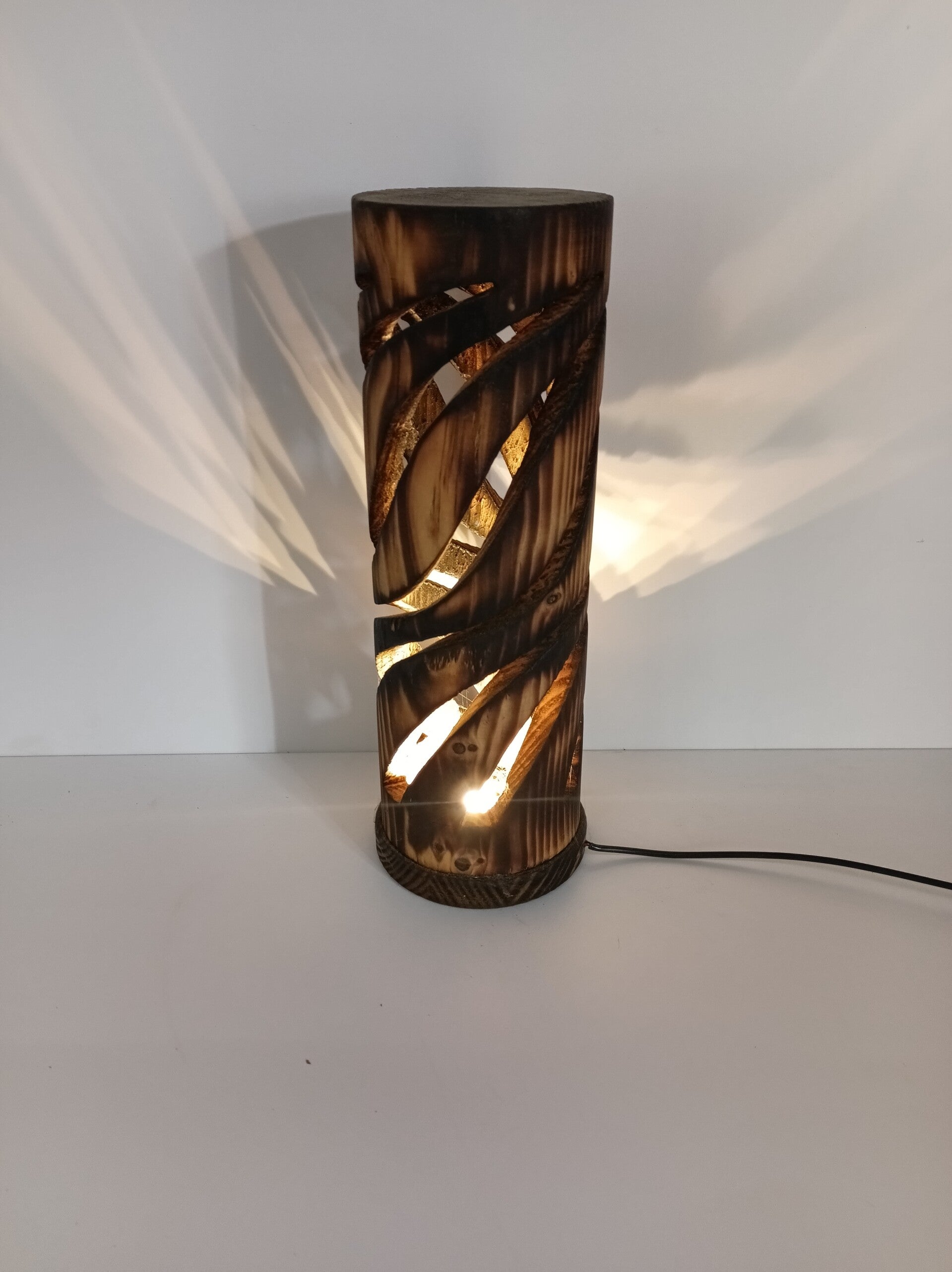 Sfeerlamp twist met grbrande look