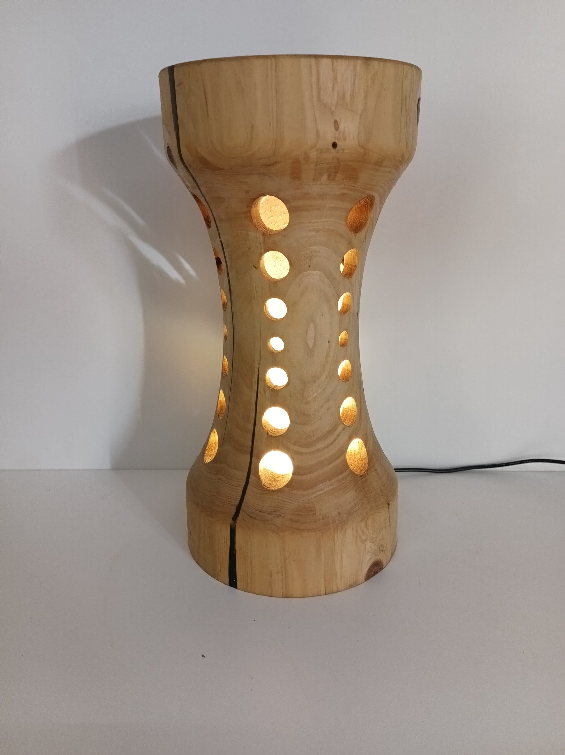 Sfeerlamp met ronde gaten