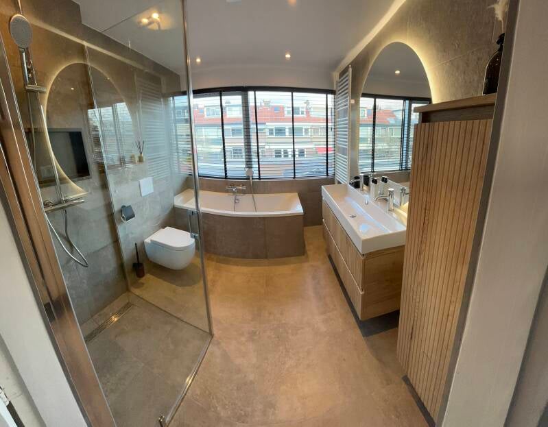 moderne badkamer Bodegraven