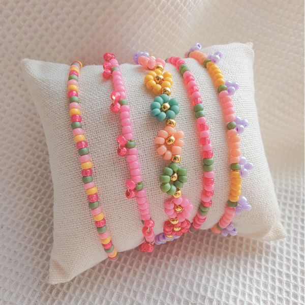 Kinderfeestje armbandjes maken