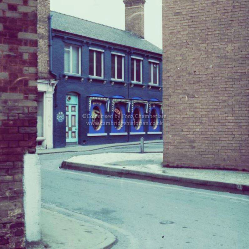 cambridgehistoriancouk_forresearchpurposeonly_nounauthorisedcopying_15-9.jpg