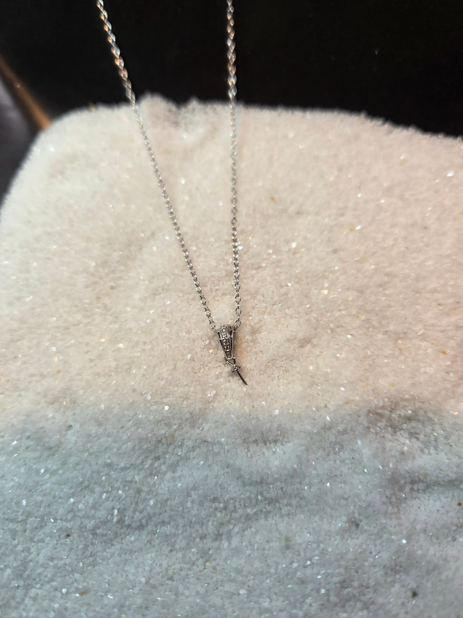 Sterling Silver Pendant and 18" chain