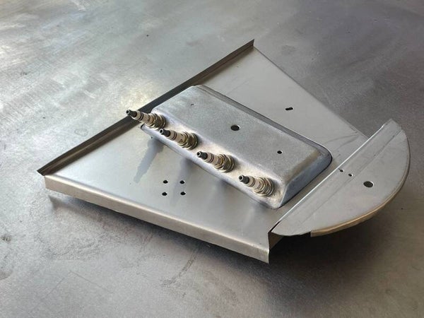 Engine Bay and Spark Plug Platform