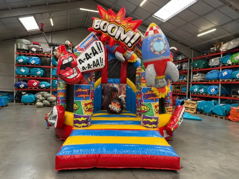 Twist & slide Comic Multiplay super glijbaan achteraan door gans het kasteel en obstakels uren speelplezier