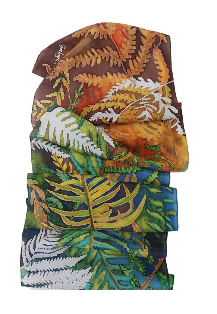 Ferns Through the Seasons Scarf — Medium (33.5 x 147 cm)