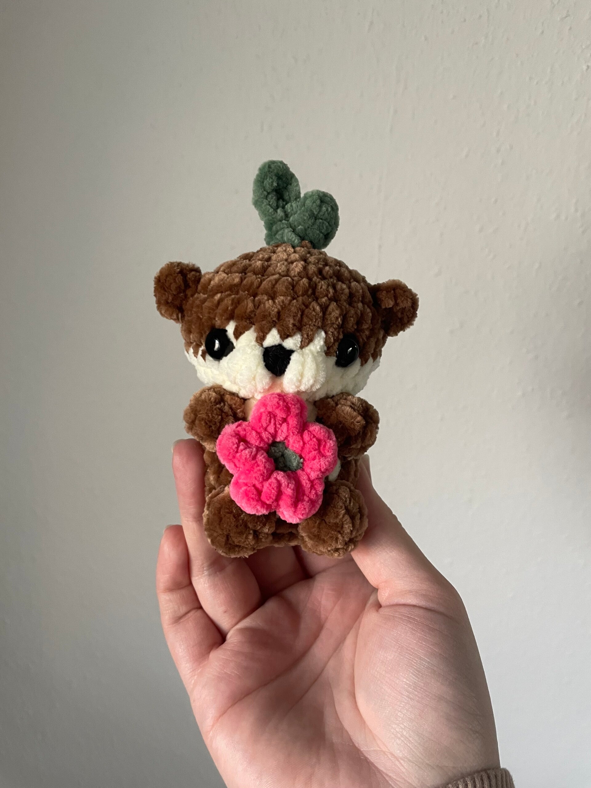 Otterbaby mit Blume 🌸