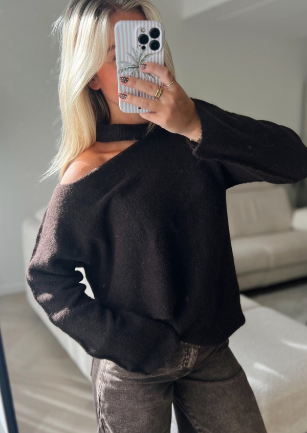 Trui choker bruin