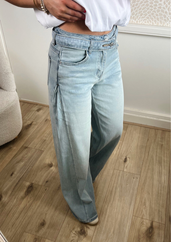 Jeans plooi zijkant