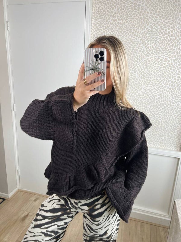 Trui gebreid ruffle bruin