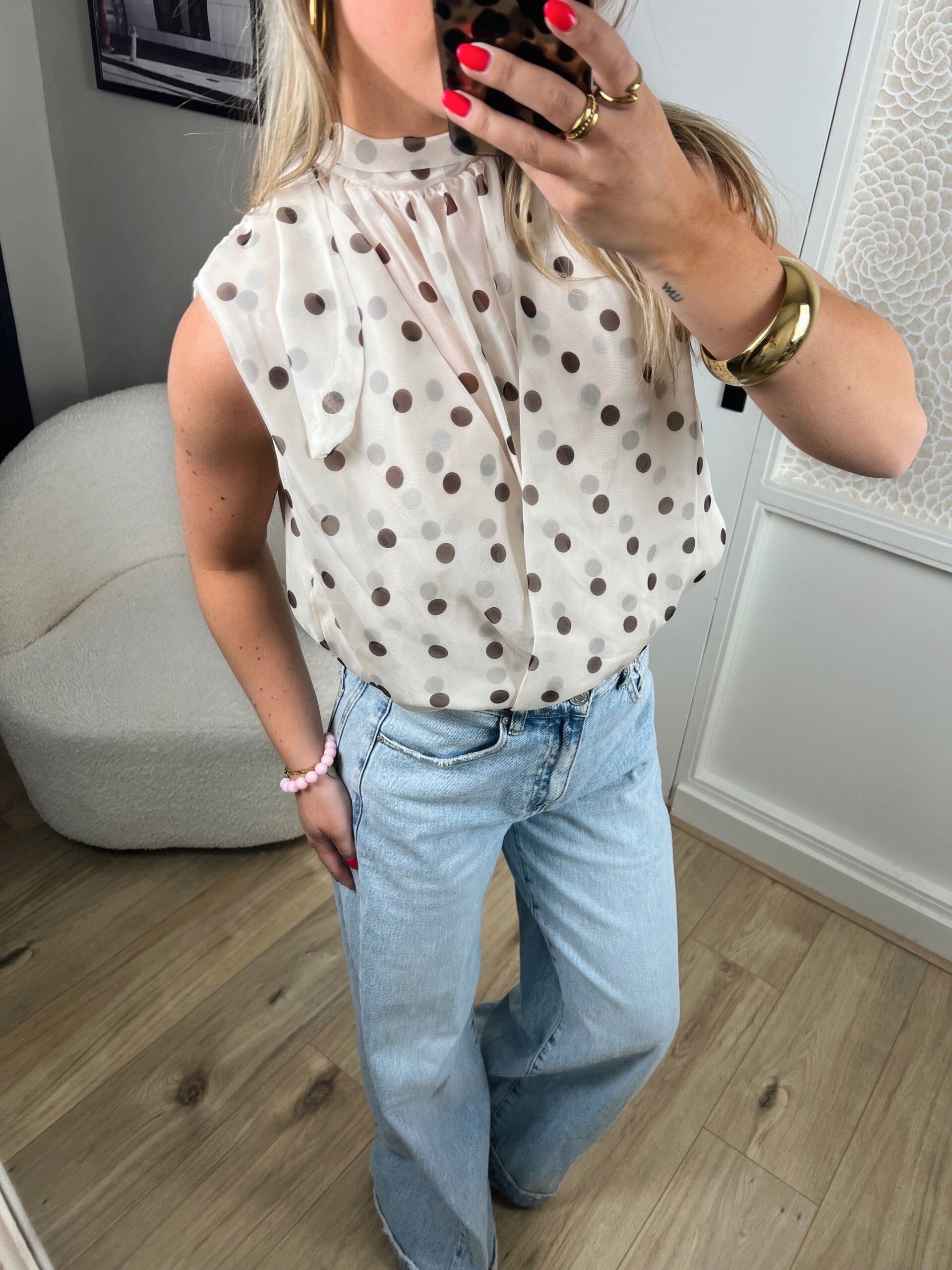 Blouse beige bruin mouwloos stip