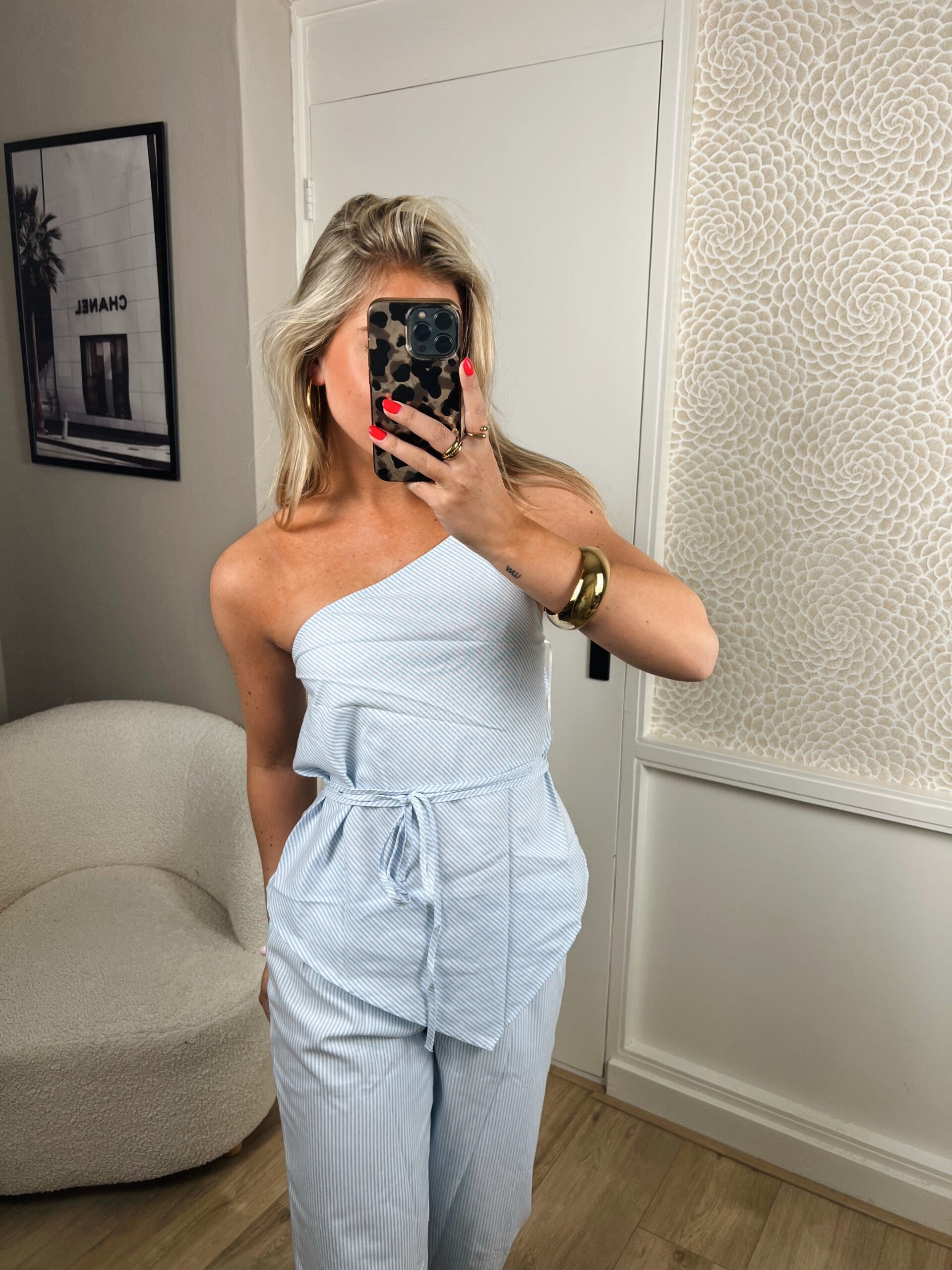 Top one shoulder streep blauw