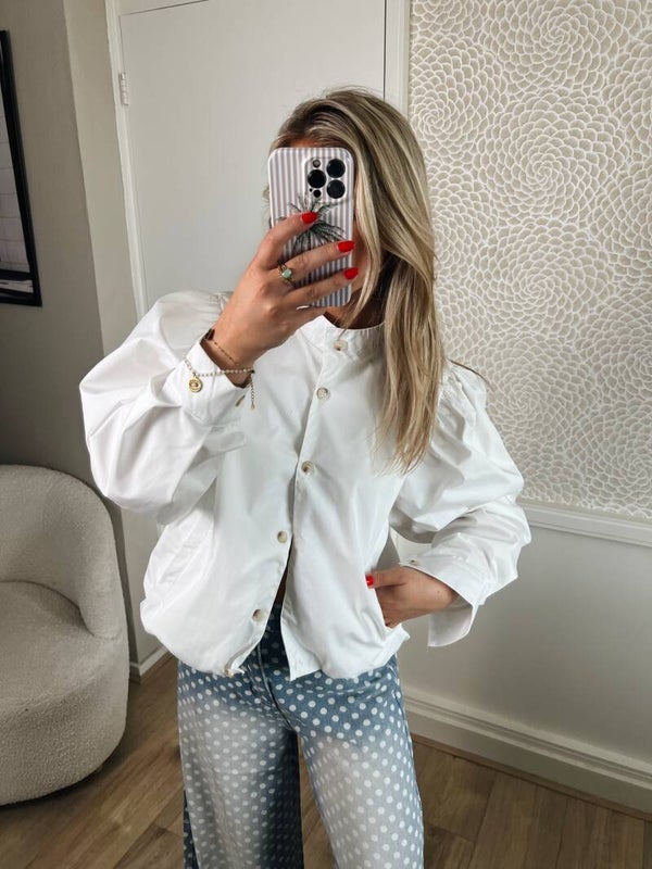 Jasje/blouse pofmouw wit