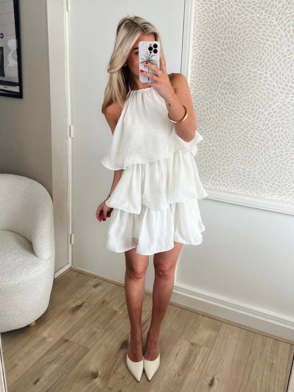 Jurkje ruffle creme