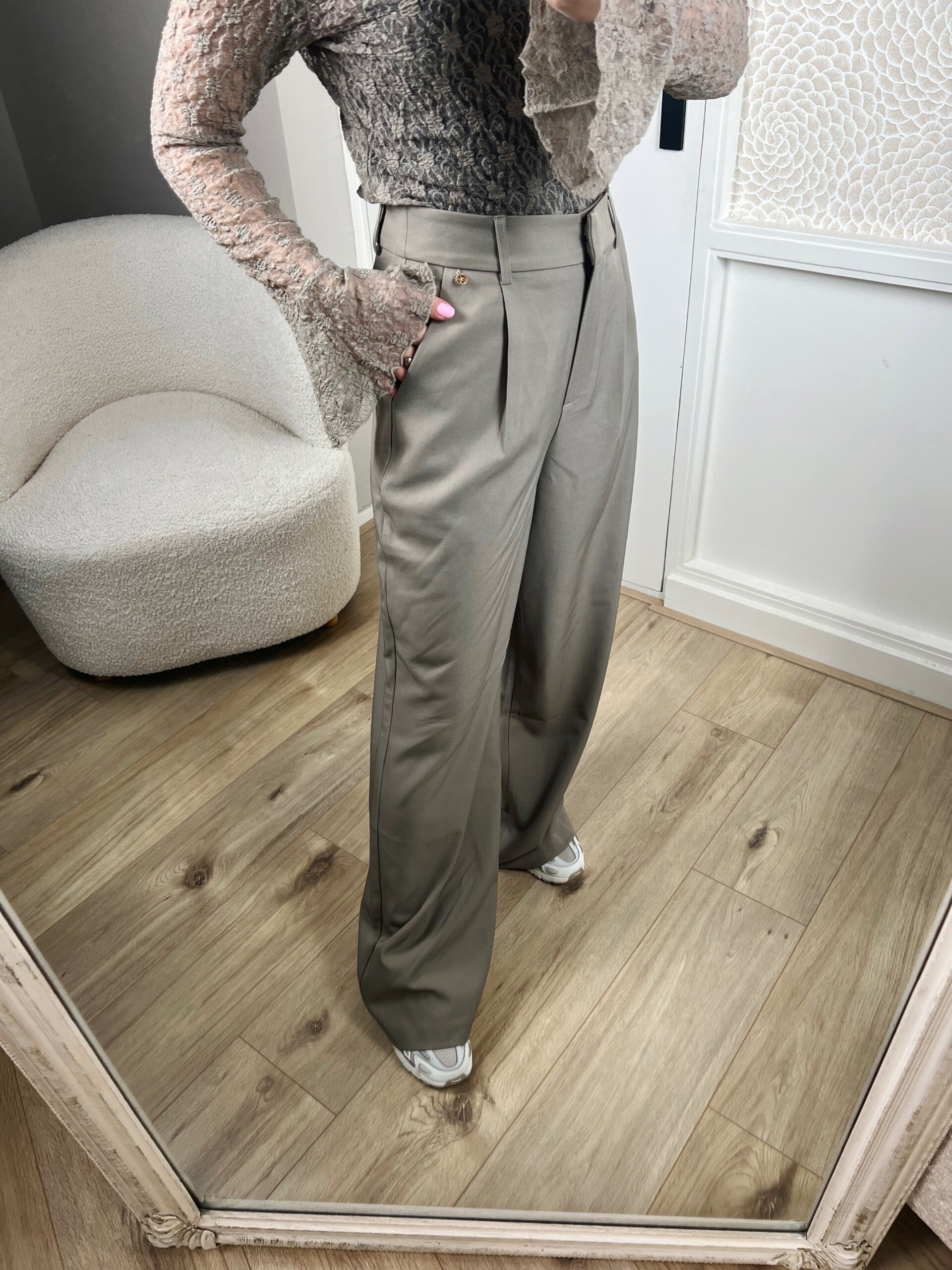 Pantalon taupe Ambika Gris
