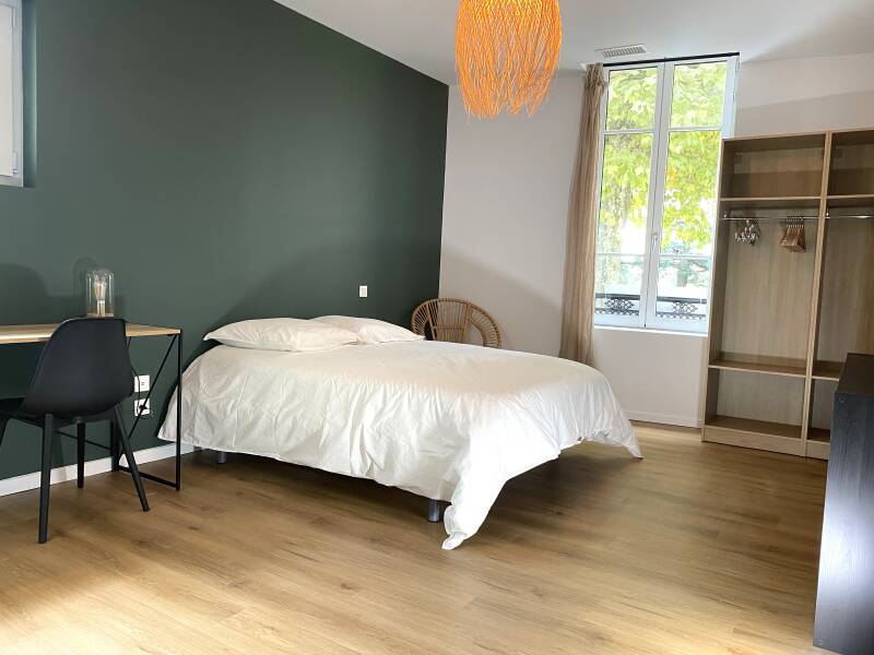 Chambre tout confort à Agen avec espace nuit agréable et calme
