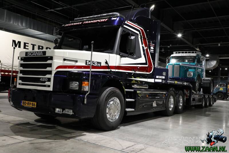 zaan3106-standard-loudv2.jpg