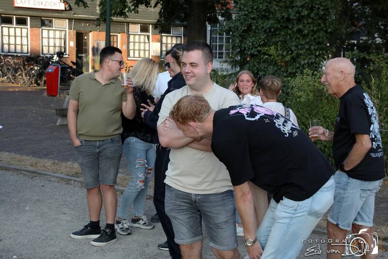 zaan5075-standard.jpg