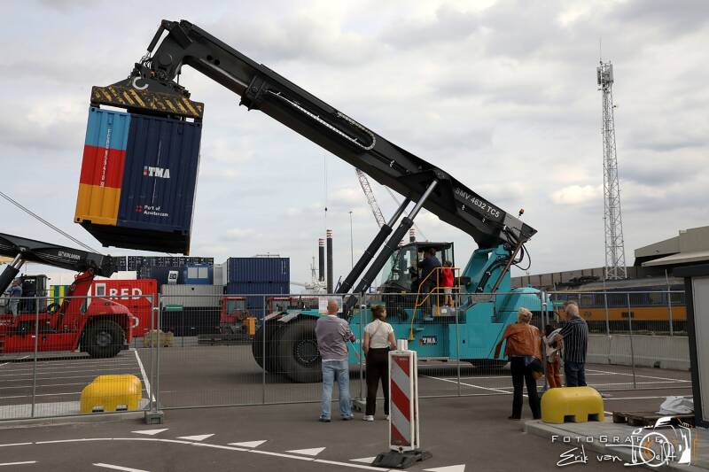 zaan5912-standard.jpg