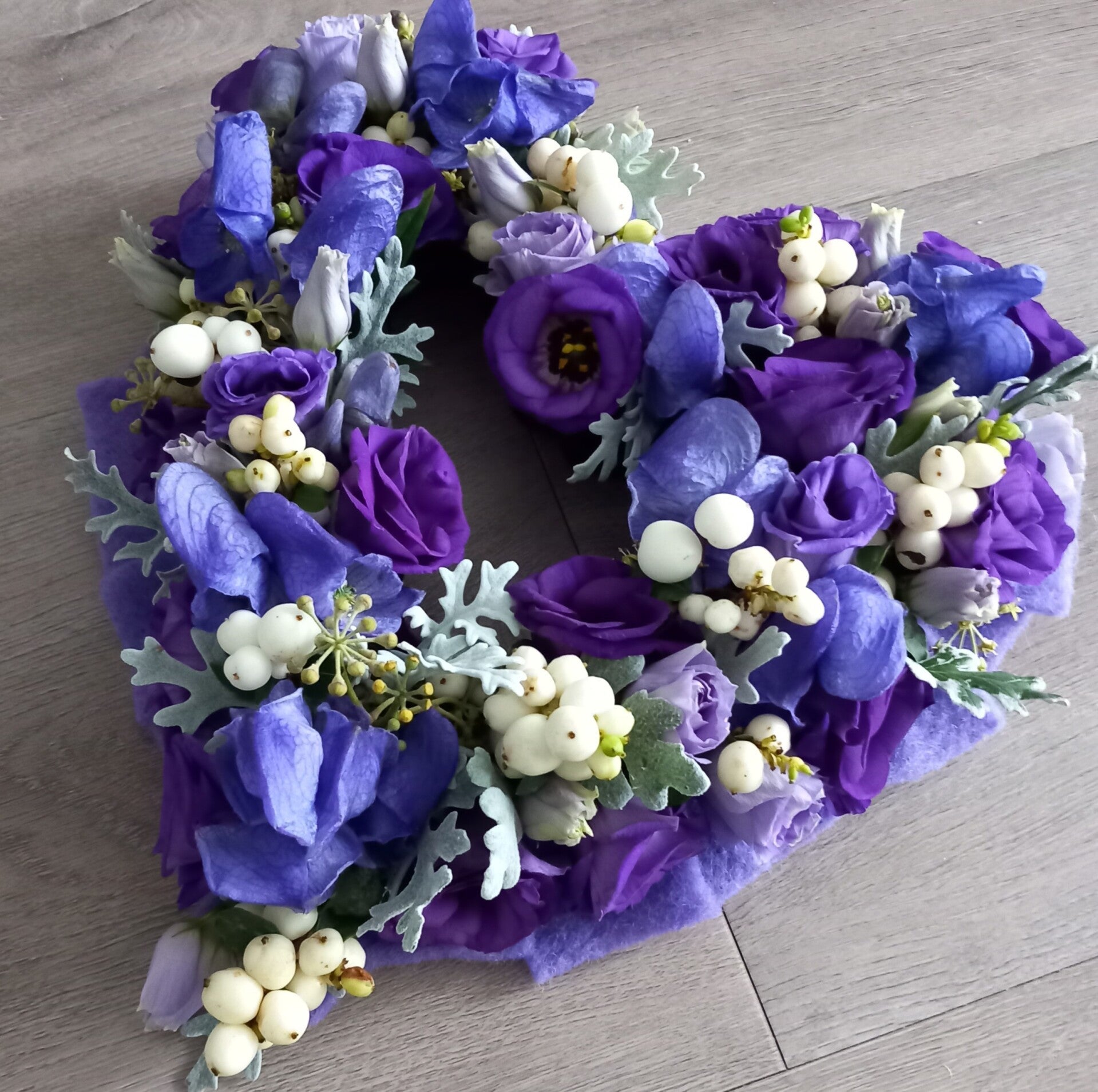 Rouwarrangement - Open hart