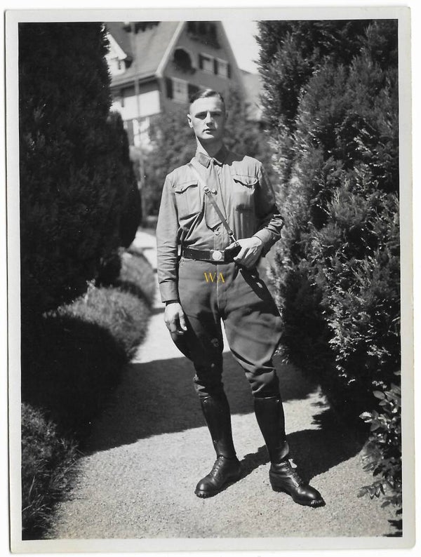 Member of the SA in full pose