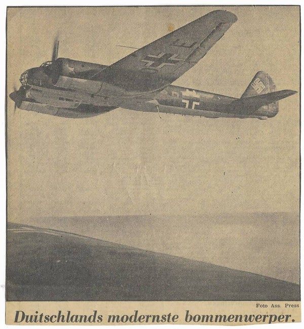 2 Dutch newspaper articles about German Bombers.