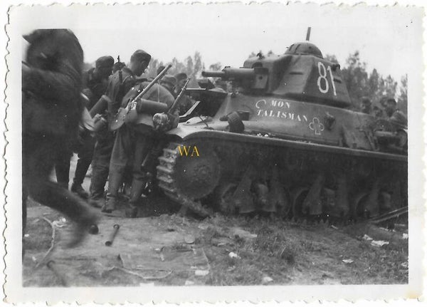 Captured French Hotchkiss H39 Tank with recognition number '81'