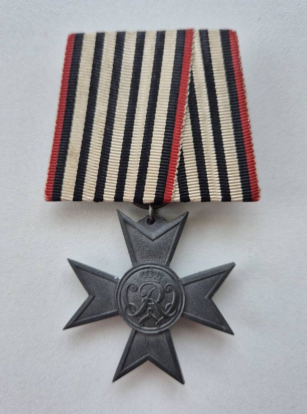 Merit Cross for War Aid (German: Verdienstkreuz für Kriegshilfe)