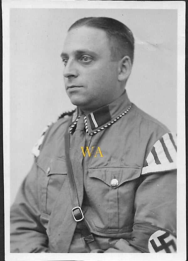 SA Member of the Marching Band with Belt and Armband ( sharp image)