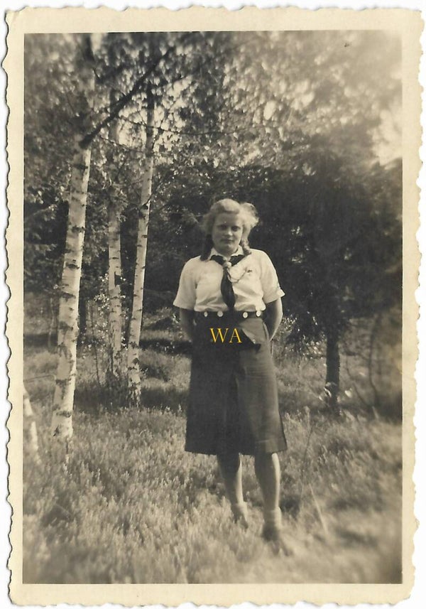 Very nice and rare photo of a Dutch 'Youth Storm' girl.