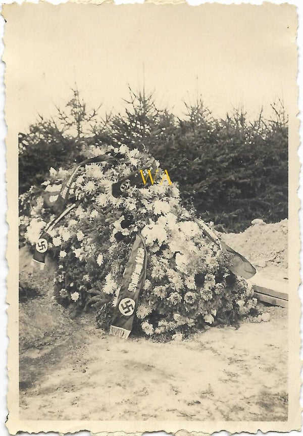 Cemetery with Third Reich symbolism. Presumably a senior party member.